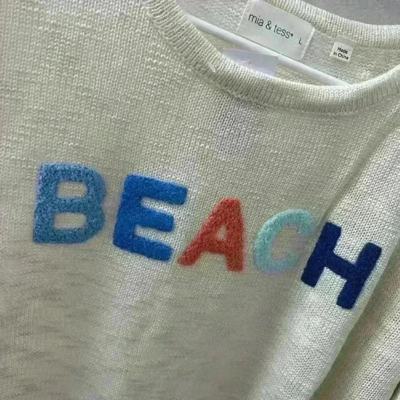 Mia and Tess cream saying "beach" sweater nwt woman's size large - Picture 8 of 10
